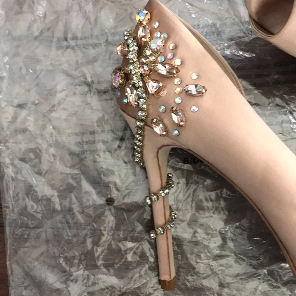 Antonio Melani Rhinestone Pumps - Picture 3 of 8